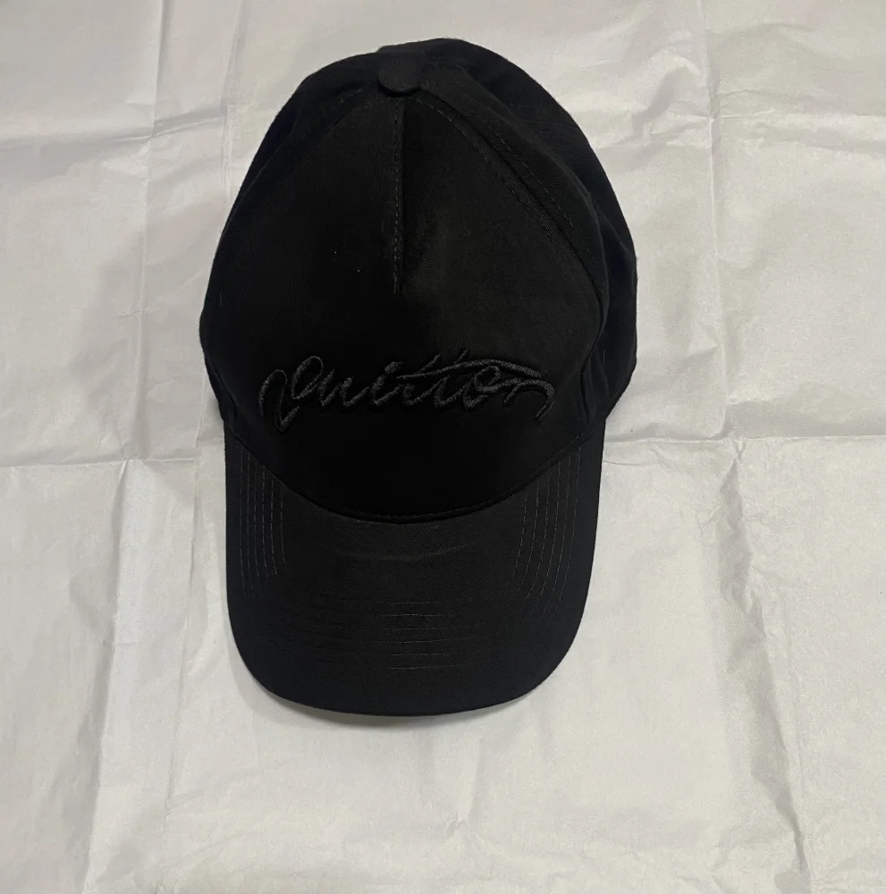 Louis Vuitton Baseball Cap Black/Black | 