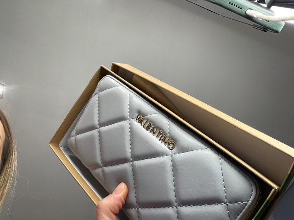 Por | Astra boutique 