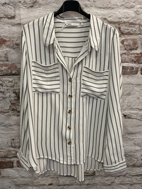 Chemise rayée | Jus de coco 