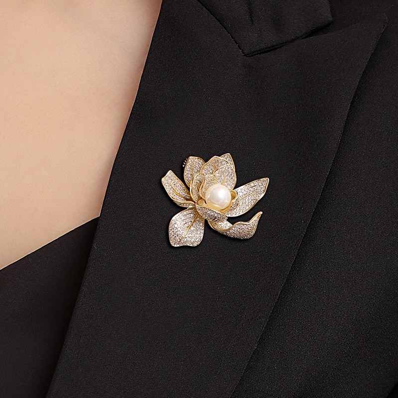 Pearl brooch | Wenzhou Youhui Trading Co., Ltd.