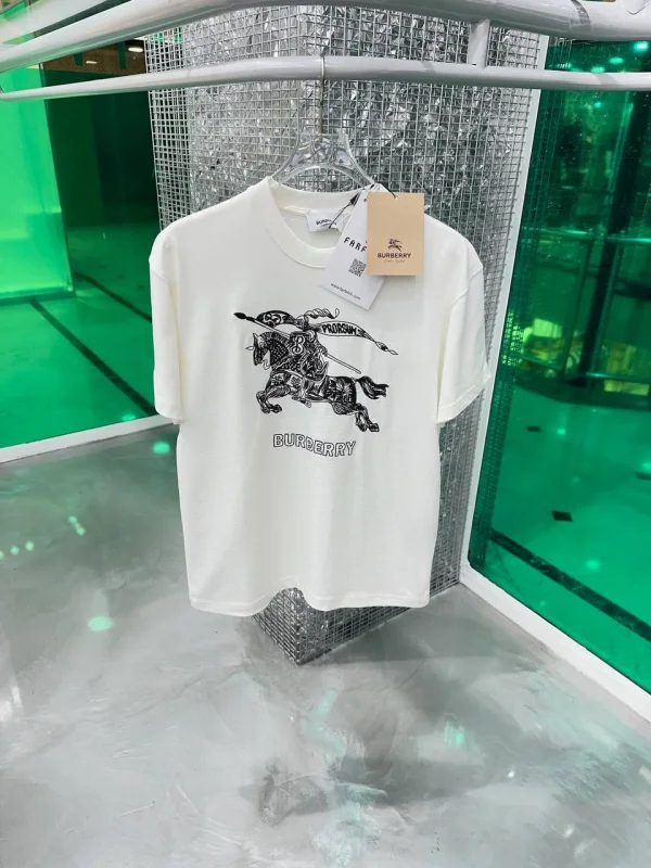 Burberry London T-Shirt White  | MASSIMOLUXURYOUTLET