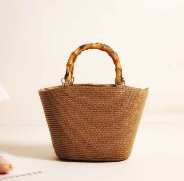 NANTUCKET Straw Weave Tote with Bamboo Handle, Natural | 💖 𝕄𝕠𝕕𝕖𝕝 𝔻𝕠𝕝𝕝 💖