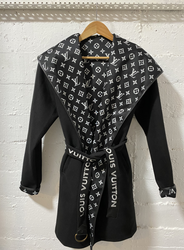 Louis Vuitton Women Dressing Gown Coat Black  | MASSIMOLUXURYOUTLET