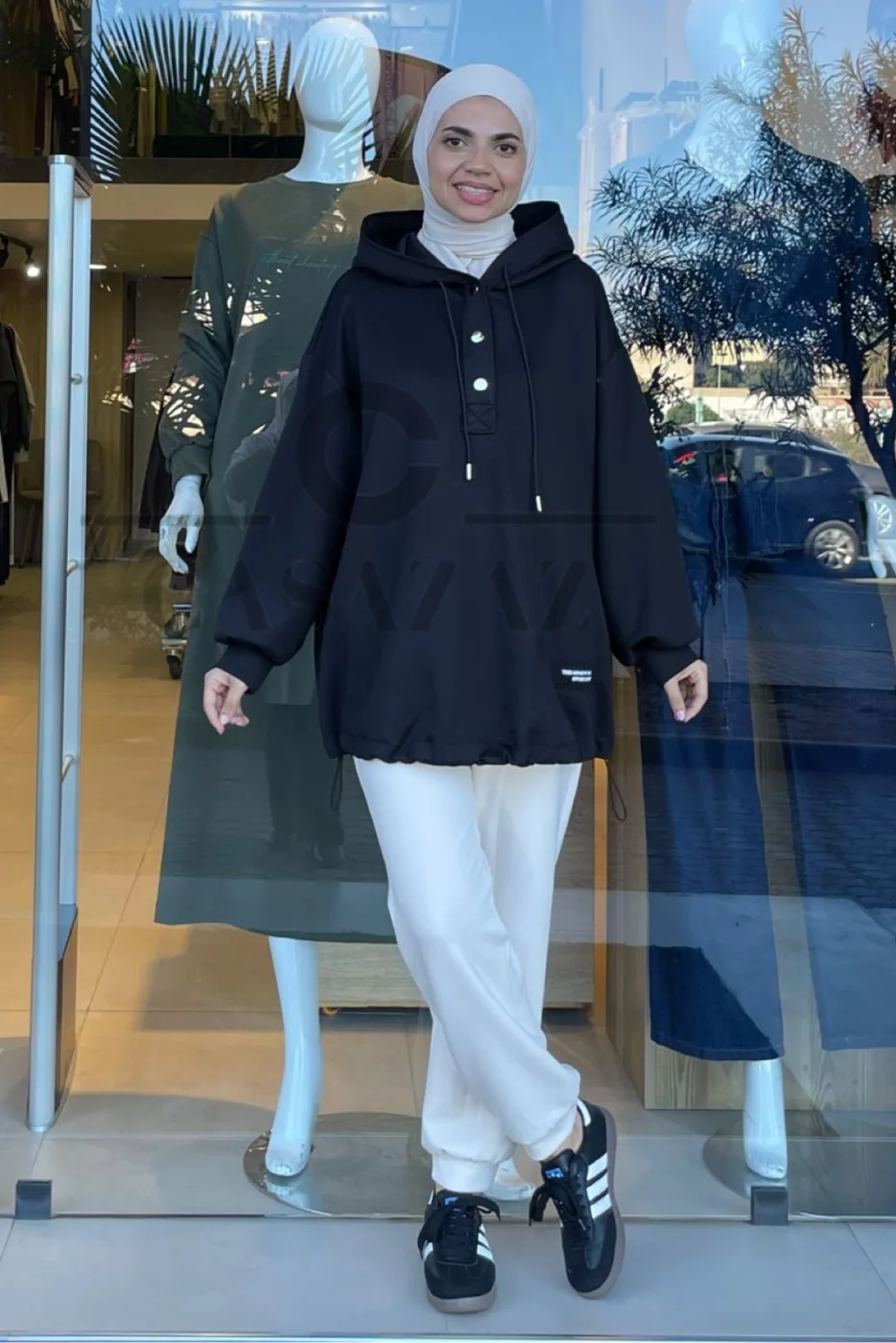 Capuche Oppurtunity | CasaZaz