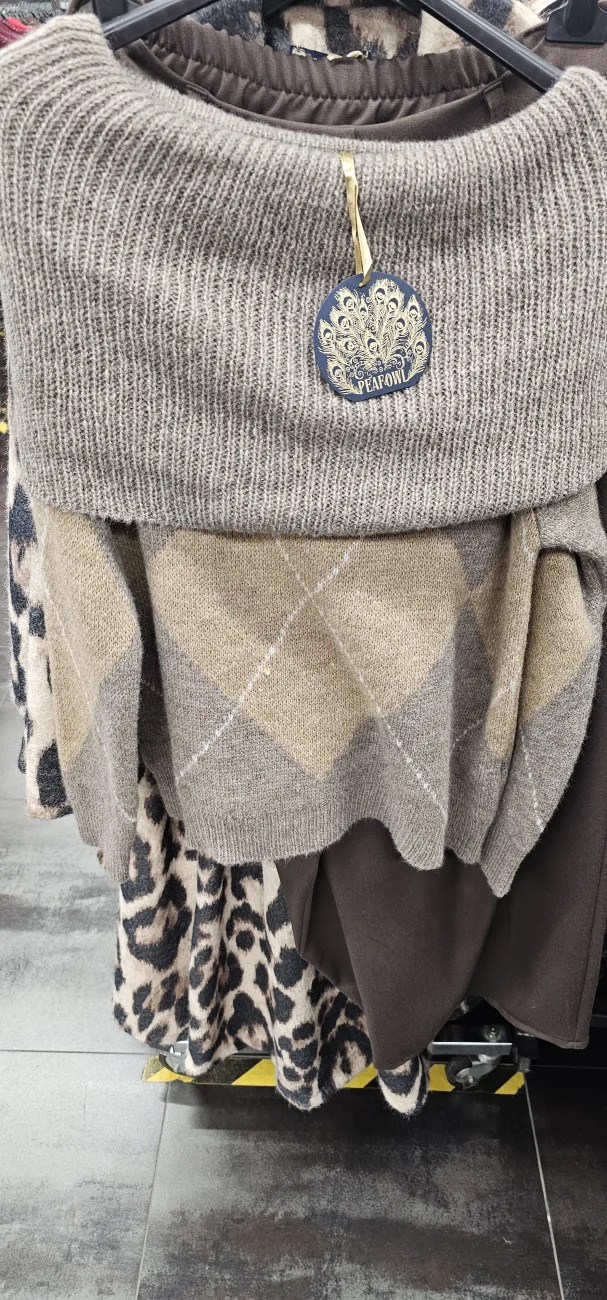 Pull Queeny | Dresses of my World