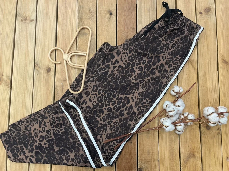 Pantalon leo fluide marron  | Lena in Love 