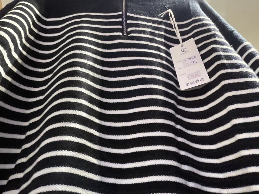 Pull xl noir | Astra boutique 