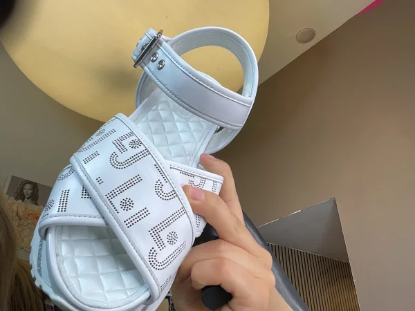 San | Astra boutique 