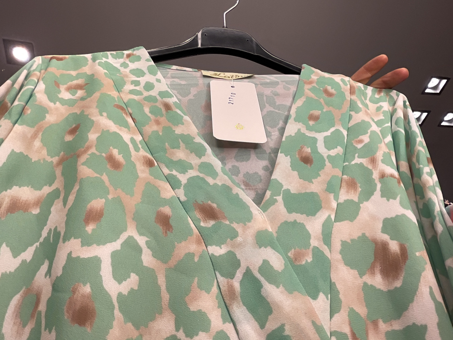 Che | Astra boutique 