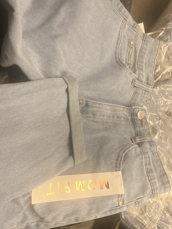 Jean momfit | Astra boutique 