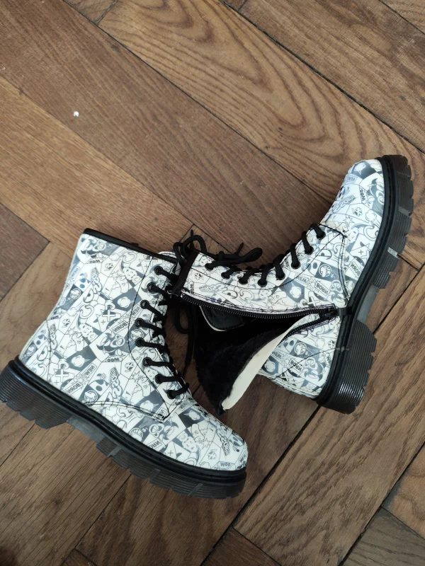 Kinder Boots Comics  | Lieblings Schuhe 