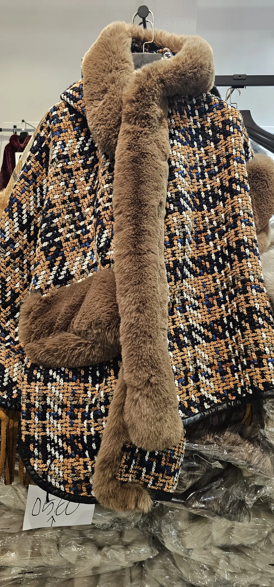 Cape Chatterie 082 | Dresses of my World