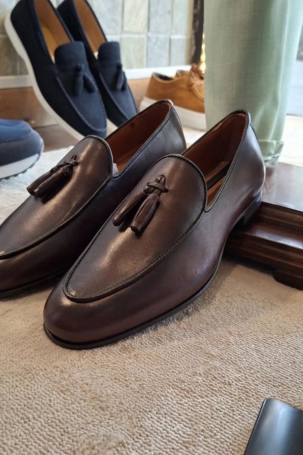Sapato Loafer Classic em Pele Castanho Escuro Cod.961 | definne