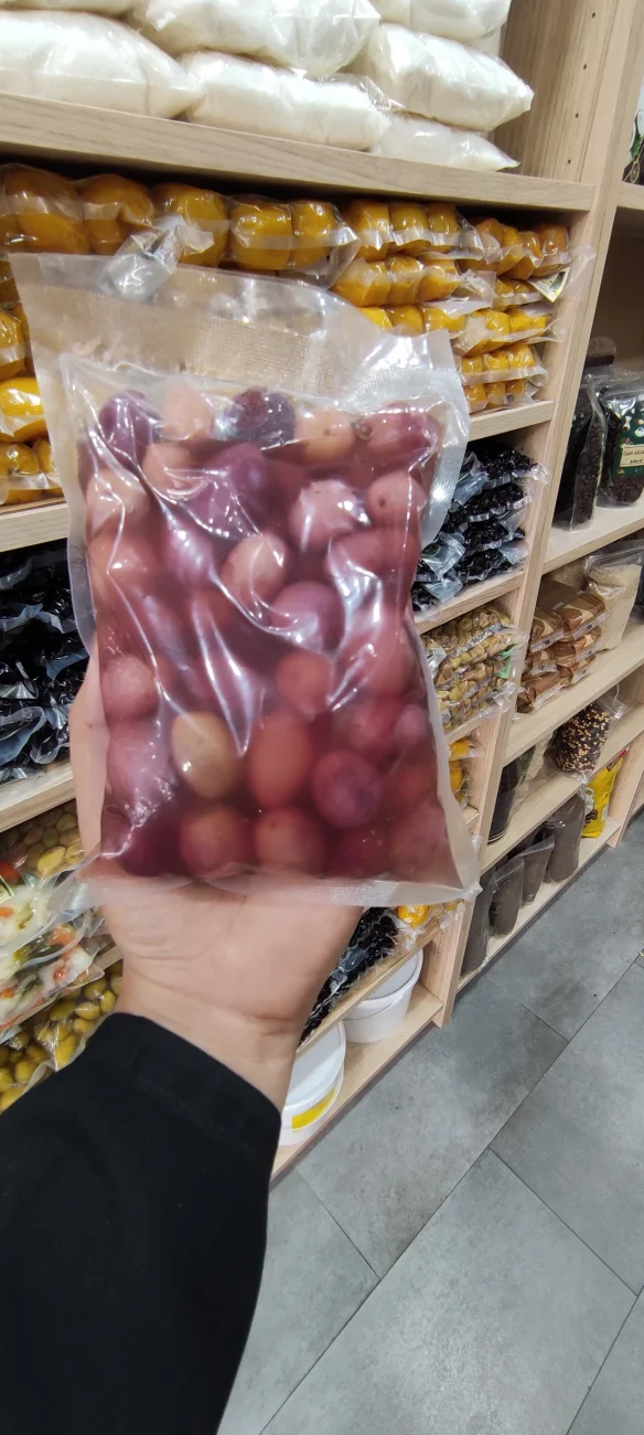 Olive rouge زيتون أحمر طبيعي | DARLWARD