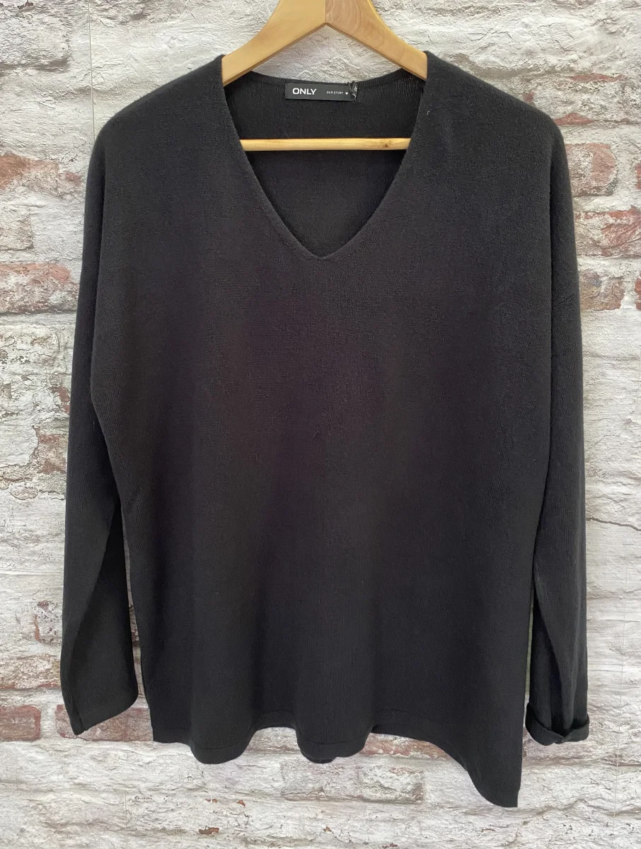Pull col V  | Jus de coco 