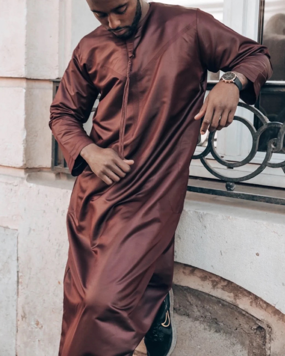 QAMIS OMAN ZEIN | AMCOSMETIK