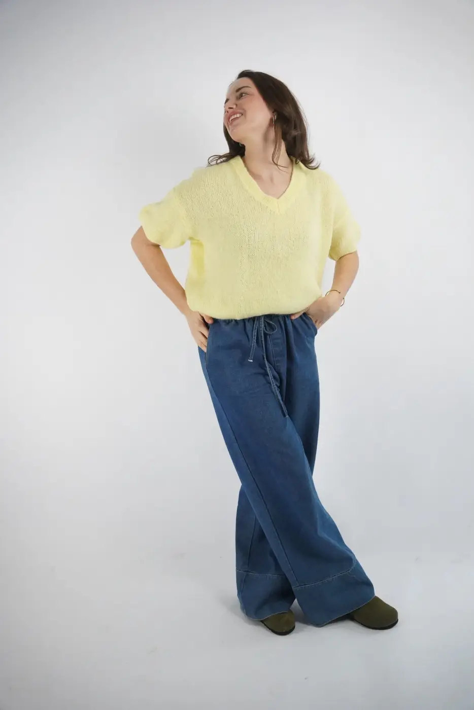 V-Neck Crop Sweater | Salsa Color