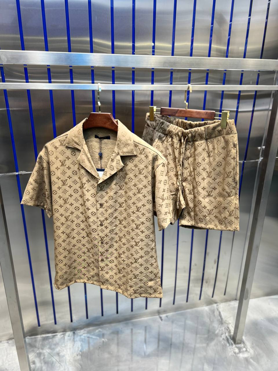 Louis Vuitton Tracksuit Monogramm Beige | MASSIMOLUXURYOUTLET