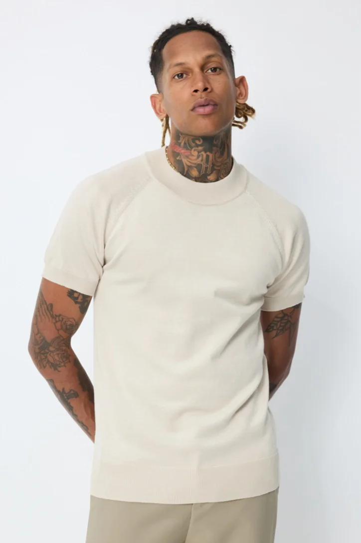 PRÉ-RESERVA T-Shirt Básica de malha Beje | definne