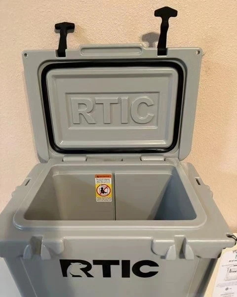RTIC 20 can cooler ice chest  | Newnewplug