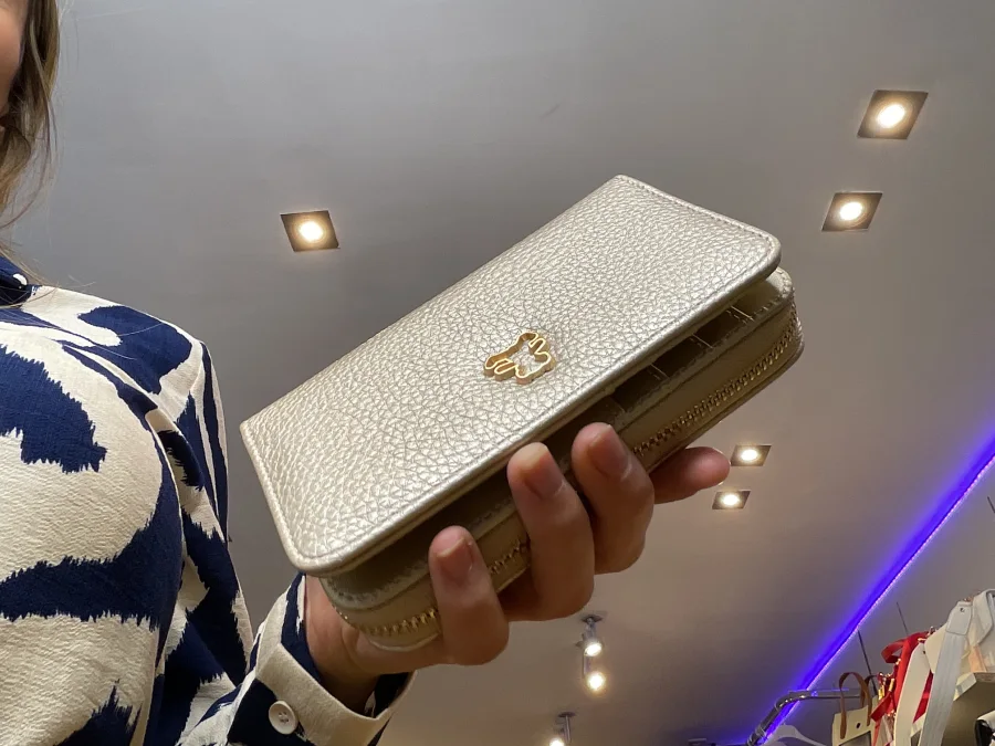 por | Astra boutique 