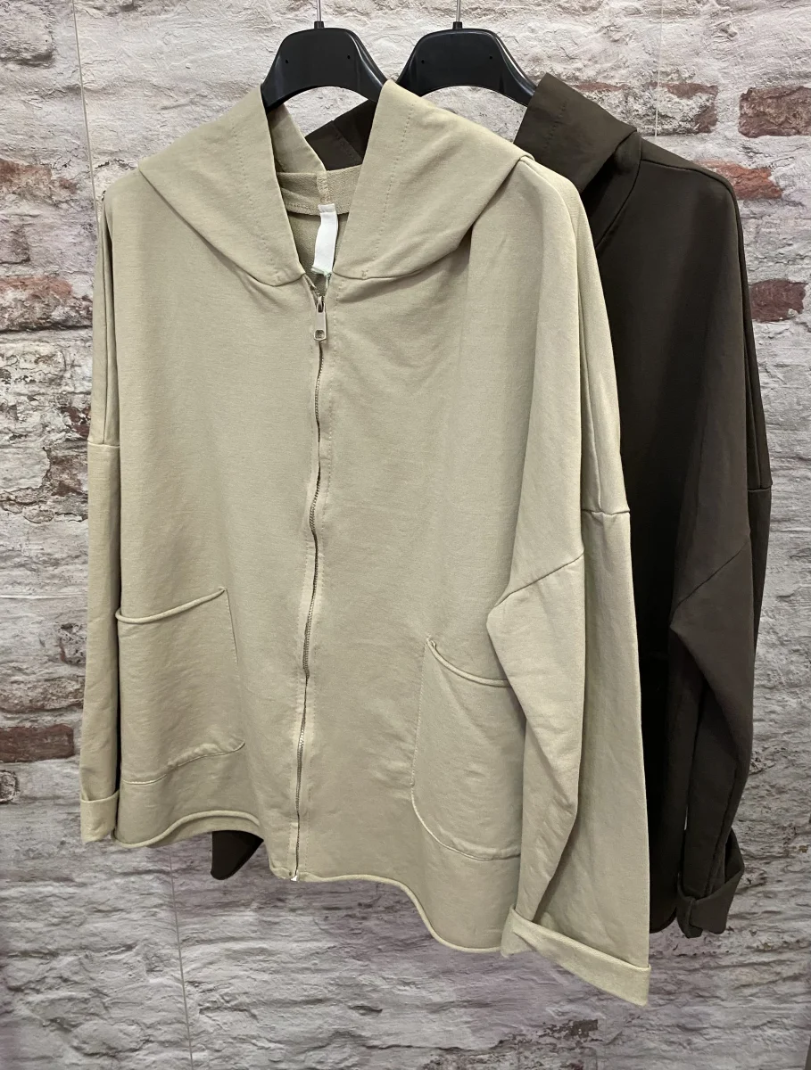 Sweat a capuche | Jus de coco 