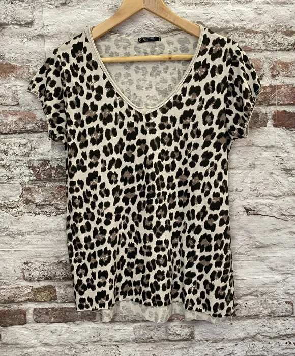 Tee shirt léopard  | Jus de coco 