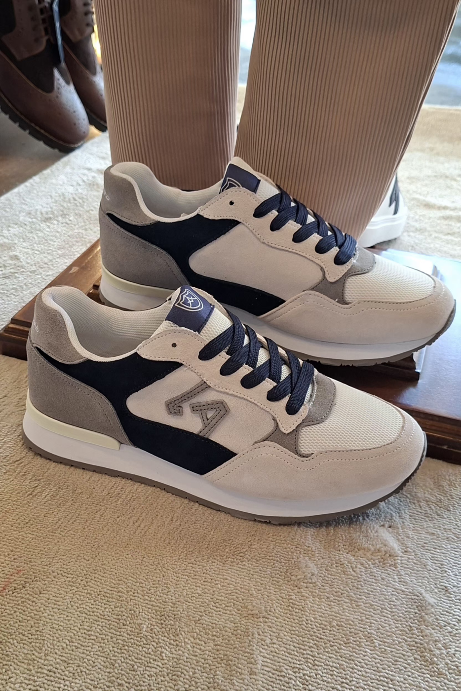 Ténis Casual LA em Pele Branco Marinho Cod. 874 | definne
