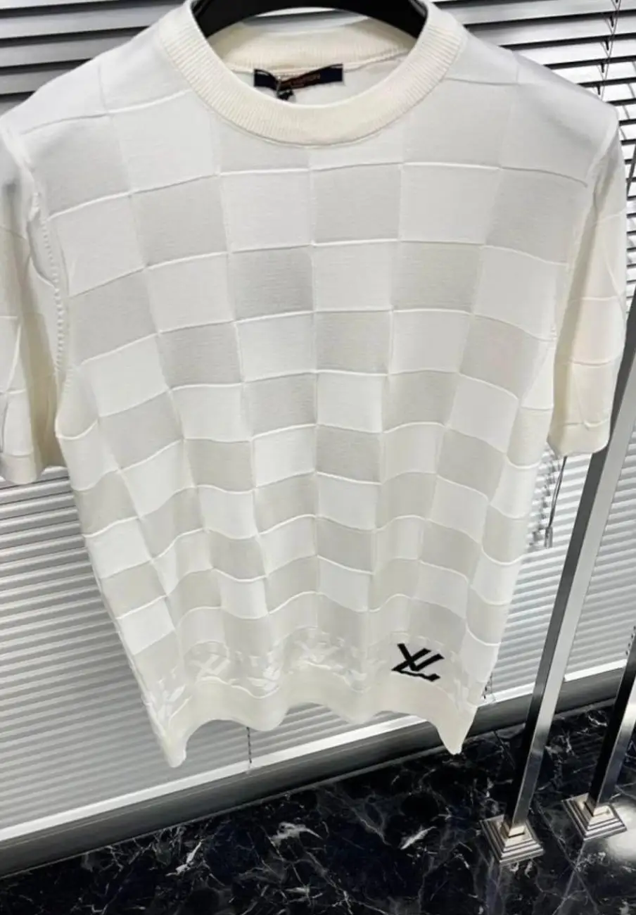 Louis Vuitton T-Shirt White LV Black | MASSIMOLUXURYOUTLET
