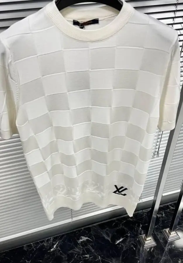 Louis Vuitton T-Shirt White LV Black | MASSIMOLUXURYOUTLET