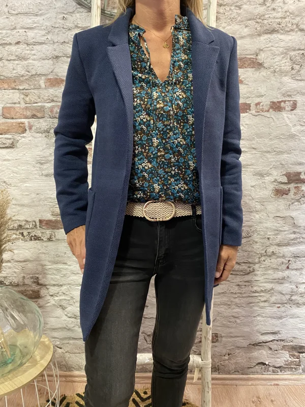 Manteau bleu  | Jus de coco 