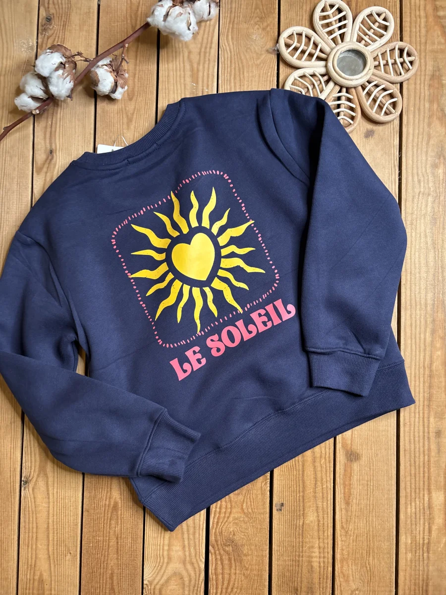 Sweat bleu Le soleil  | Lena in Love 