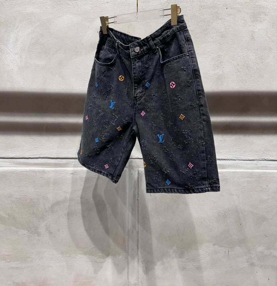 Louis Vuitton Denim Short Black  | MASSIMOLUXURYOUTLET