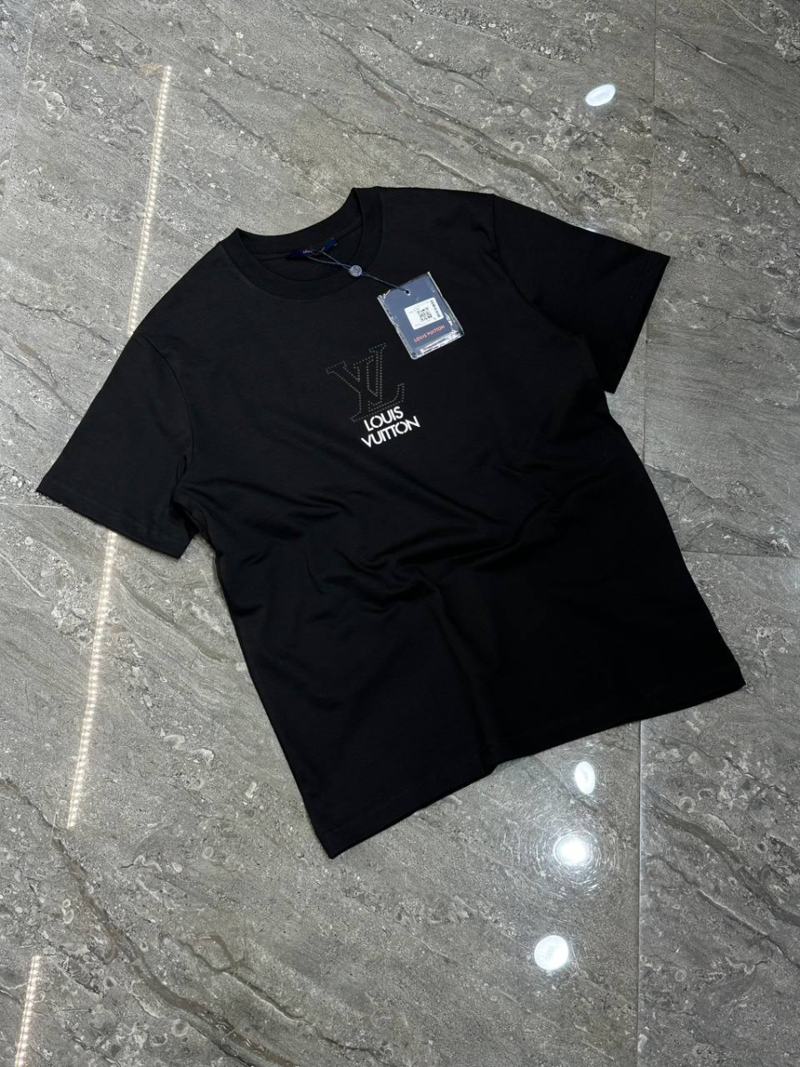Louis Vuotton T-Shirt Black LV in White | MASSIMOLUXURYOUTLET