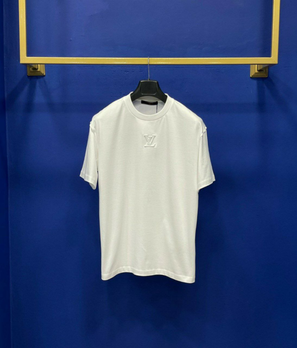 Louis Vuitton Embossed LV T-Shirt White so wo | MASSIMOLUXURYOUTLET