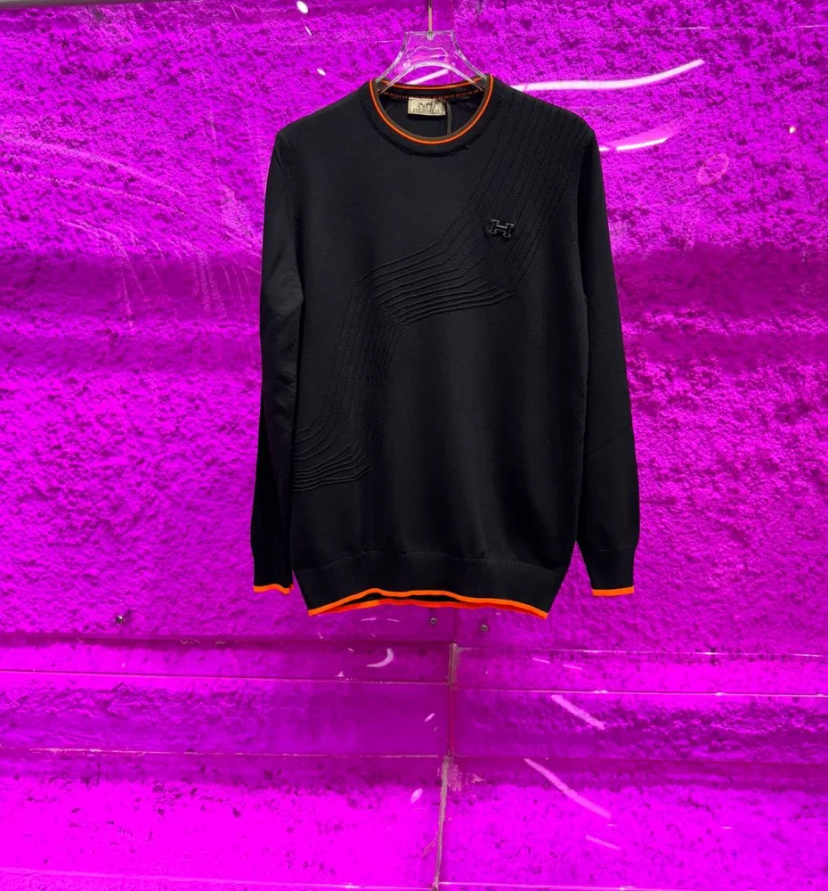 Hermes Paris Sweater Black  | MASSIMOLUXURYOUTLET