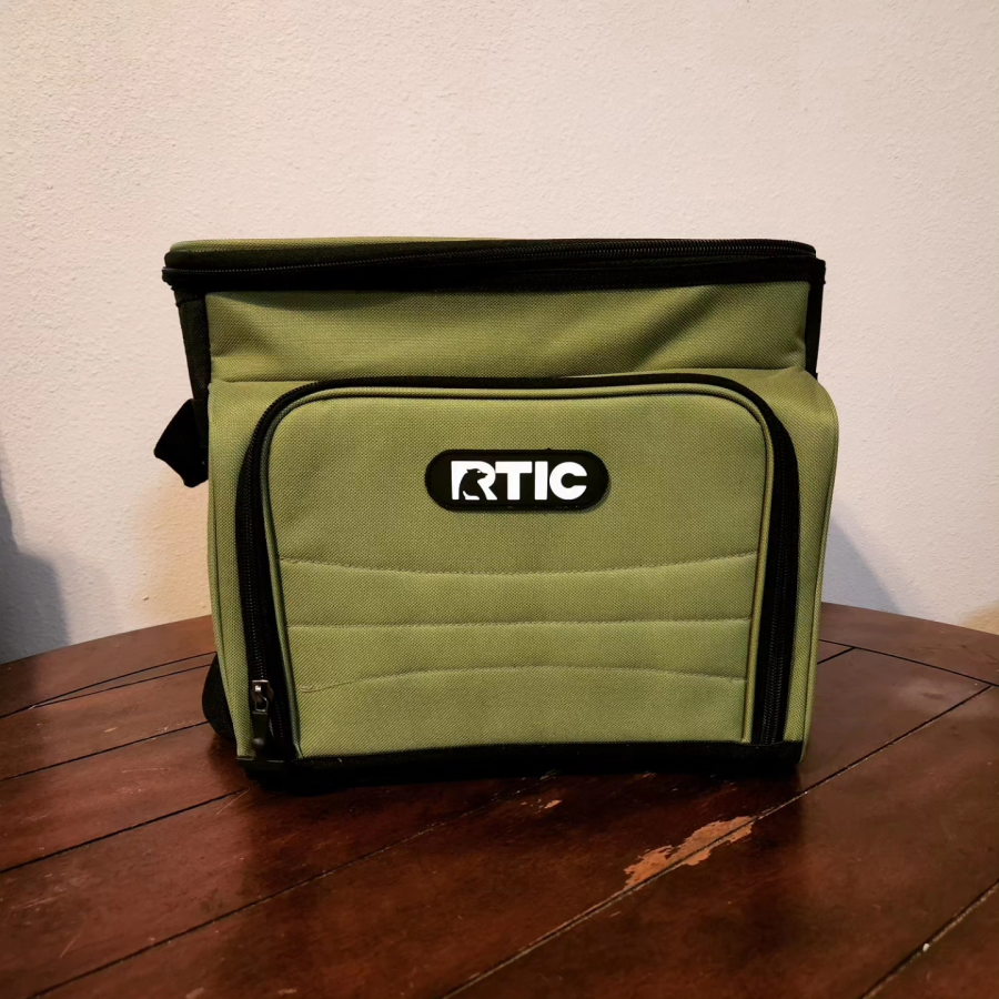 RTIC 28 can cooler bag  | Newnewplug