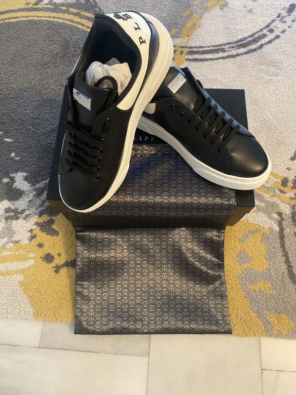 Phillip Plein Sneakers Black/White  | MASSIMOLUXURYOUTLET