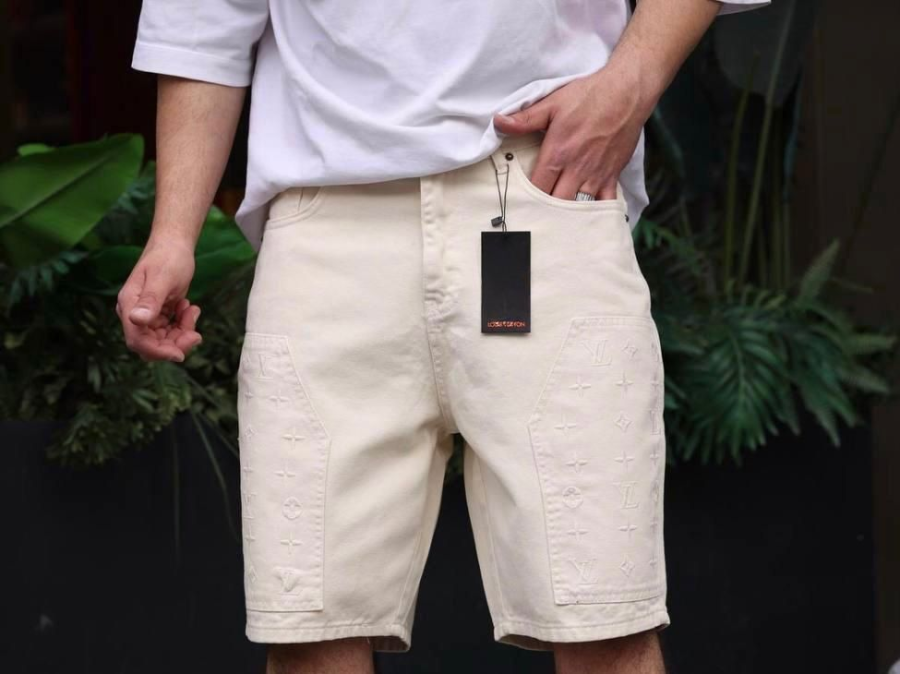 Louis Vuitton Denim Short Beige  | MASSIMOLUXURYOUTLET