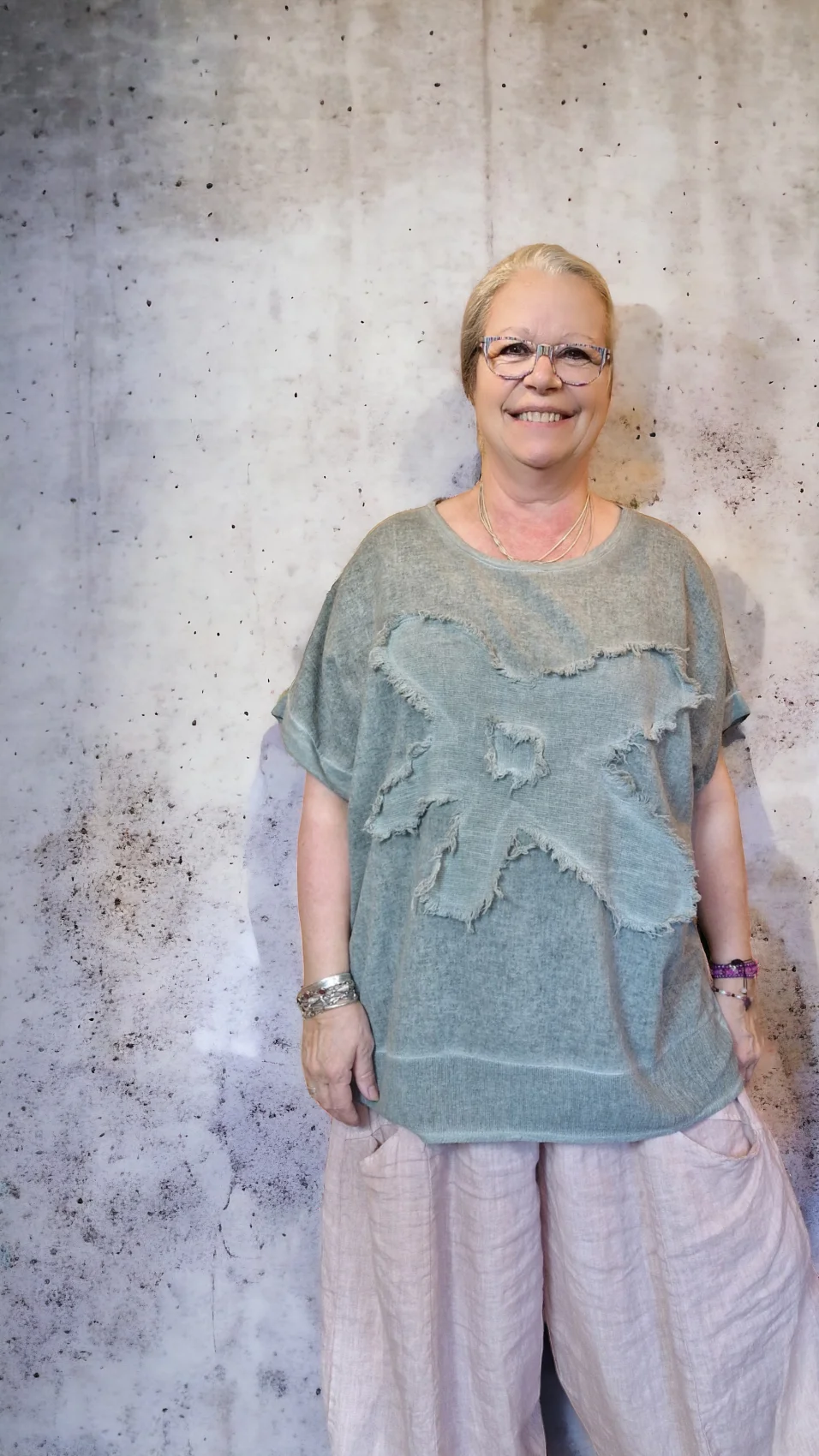 Tee-shirt une fleur N°896 | Chouettes vêtements 