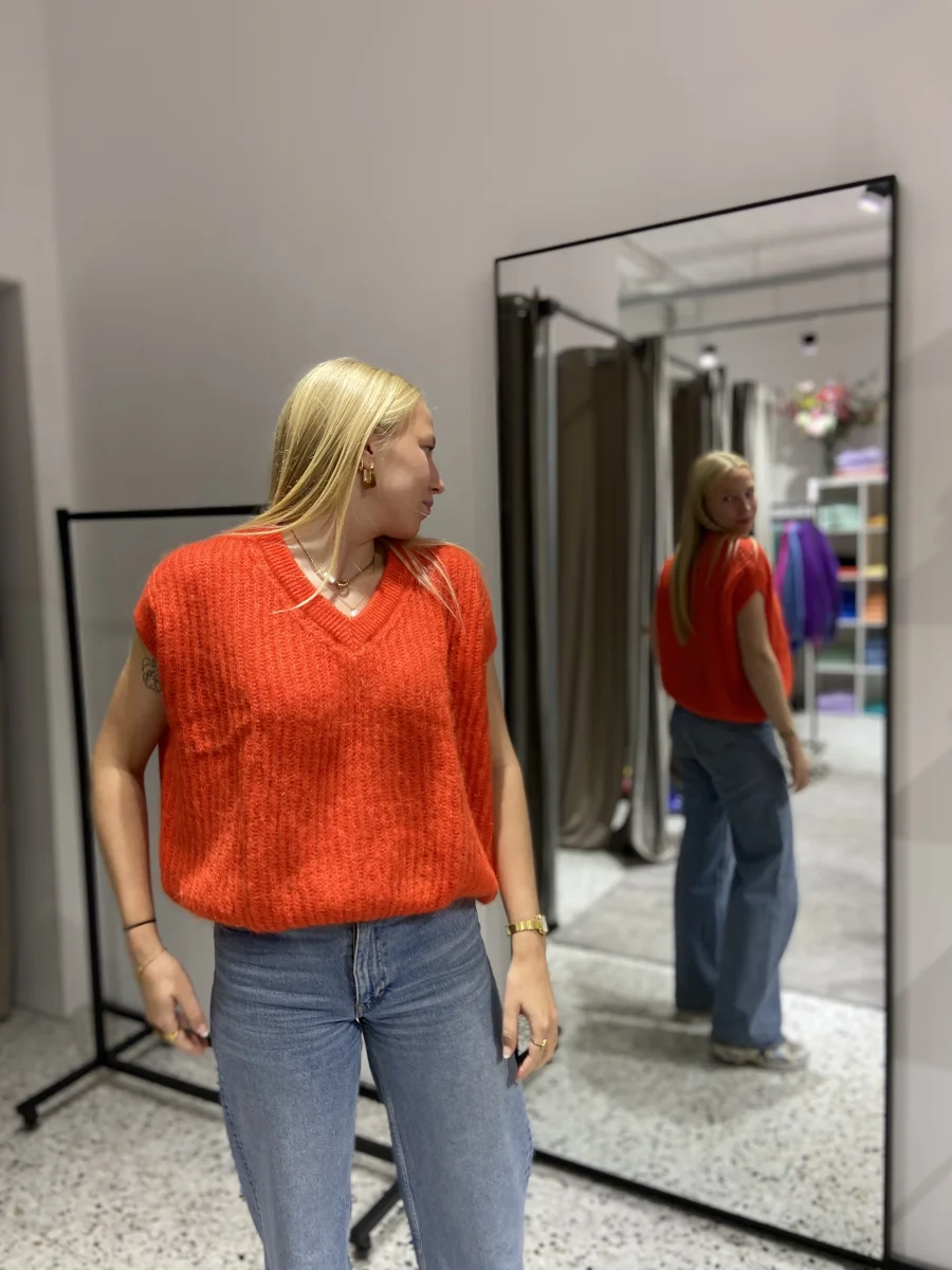 SLIPOVER V-NECK | Salsa Color