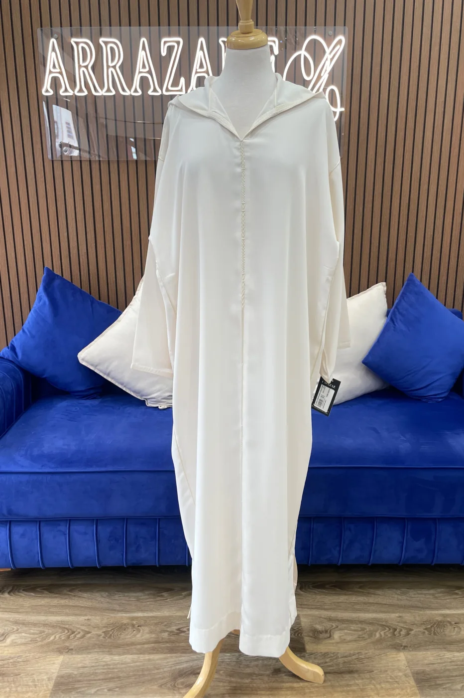 Djellaba Crêpe Berchman Kherat Blanc Cassé | CasaZaz