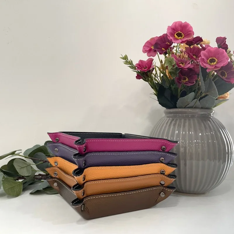 Svuotatasche in pelle quadrato | Carvin Bags