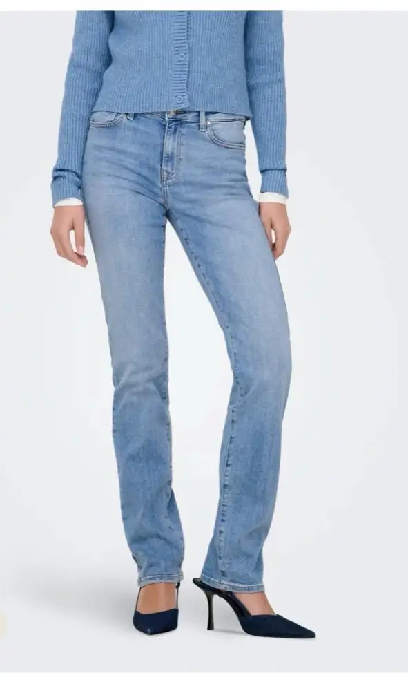 Jean flare | Jus de coco 