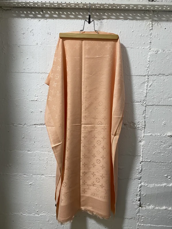 Louis Vuitton Scarves Aprivot/Rose Fine | MASSIMOLUXURYOUTLET