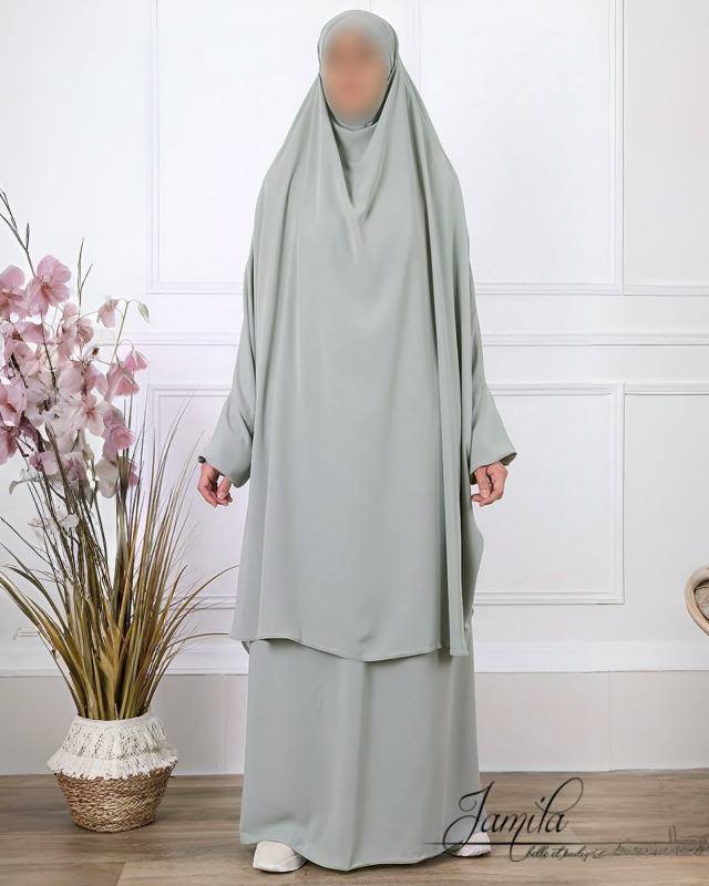 JILBAB 2 PIÈCES AVEC JUPE KAKI CLAIR – CONFORT ET ÉLÉGANCE | AMCOSMETIK