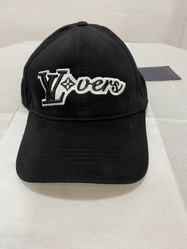 Louis Vuitton Cap Black/White Lovers | 