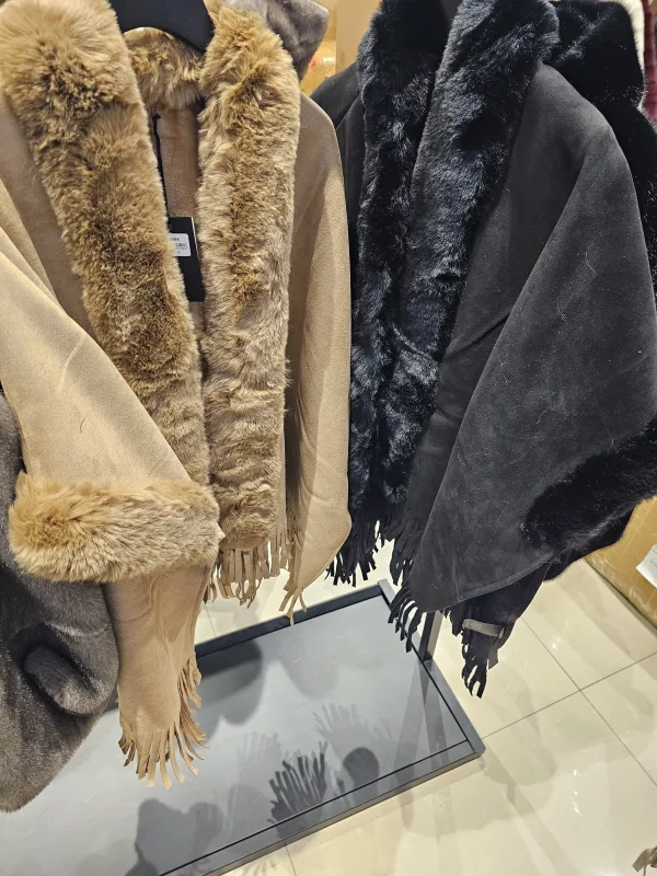 2 Cape Guigui | Dresses of my World