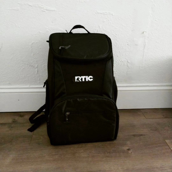 RTIC 15 can cooler bag | Newnewplug