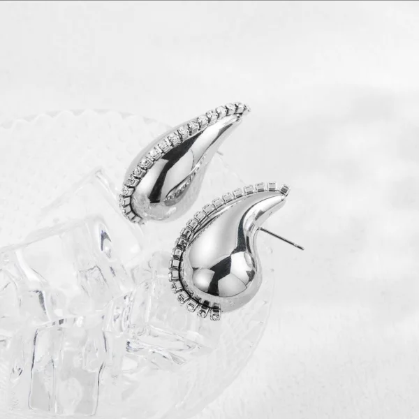 WATER DROPLET Rhinestone Earrings Silver | 💖 𝕄𝕠𝕕𝕖𝕝 𝔻𝕠𝕝𝕝 💖